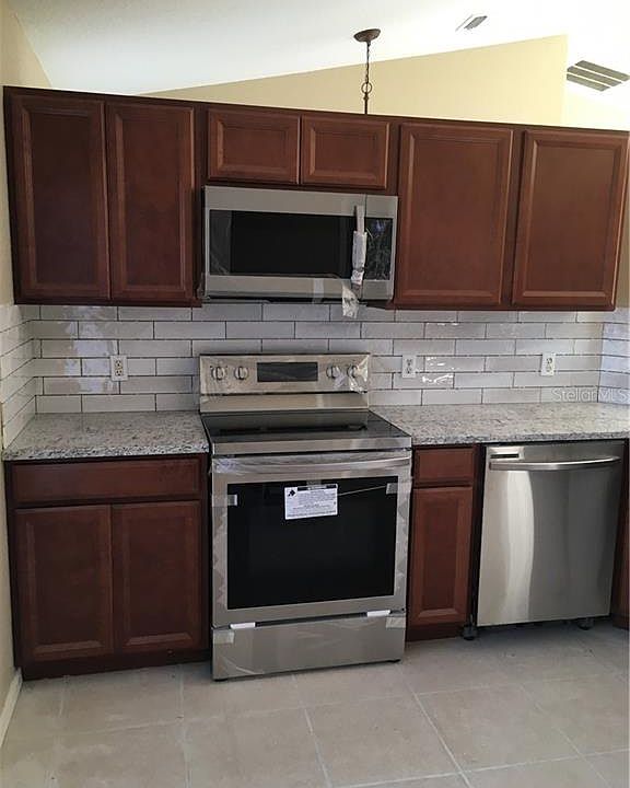2nd image of 9627 Bahia Rd