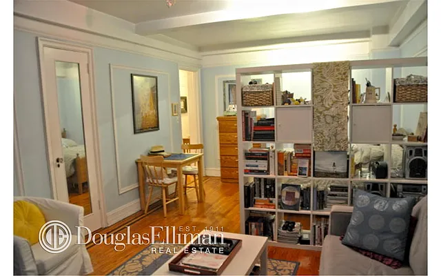 Rented by Douglas Elliman | media 23