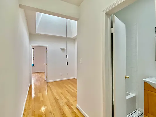 Rented by TheRealEstateCompany.com LLC | media 1