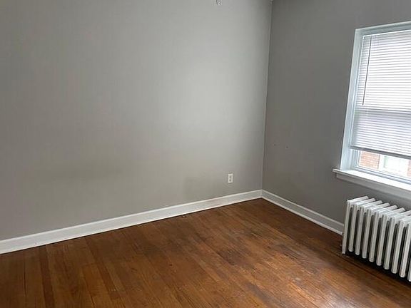 3rd image of 1001 15th St #1