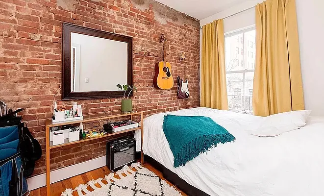 Rented by SERHANT. | media 11