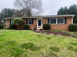 3055 Brookhill Dr, Winston Salem, NC 27127