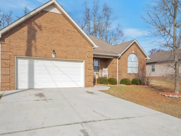 210 Jordan Ave, Shelbyville, TN 37160