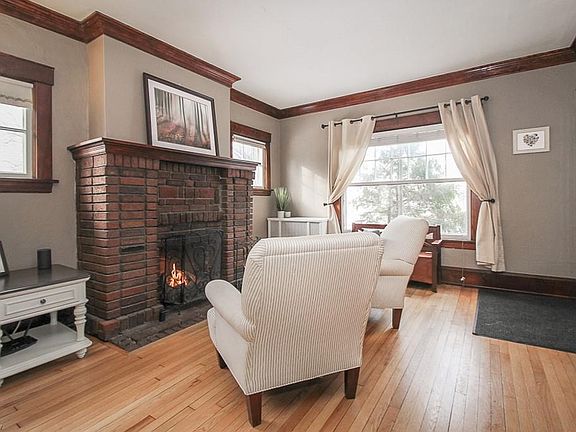 4th image of 1197 Hall Ave