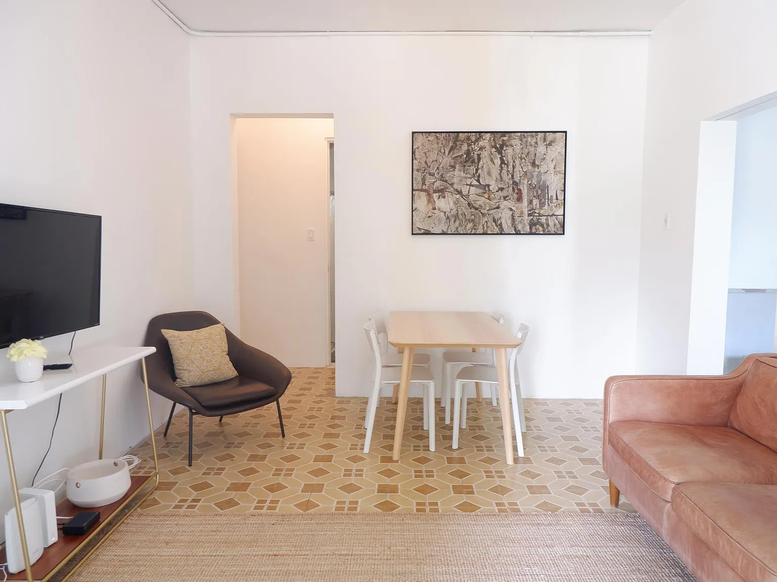 2 bed, $3,000 — Photo 3