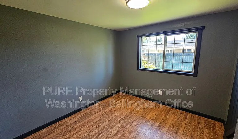 2400 Carpenter St — Photo 13