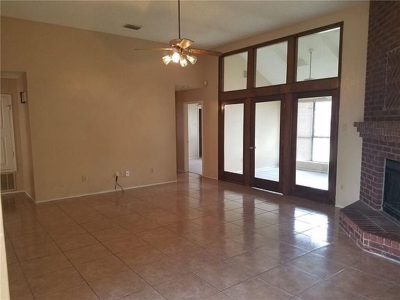2nd image of 1002 Braewick Ct