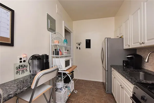 Sold by Remax Edge | media 17