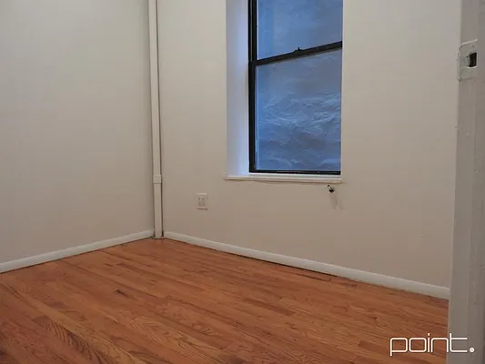 Rented by Point NYC | media 41