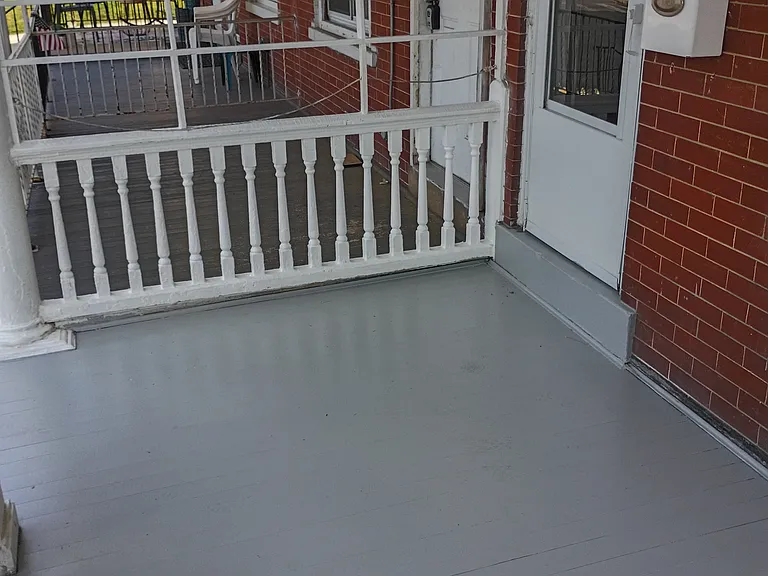 1304 1/2 W Gordon St — Photo 2