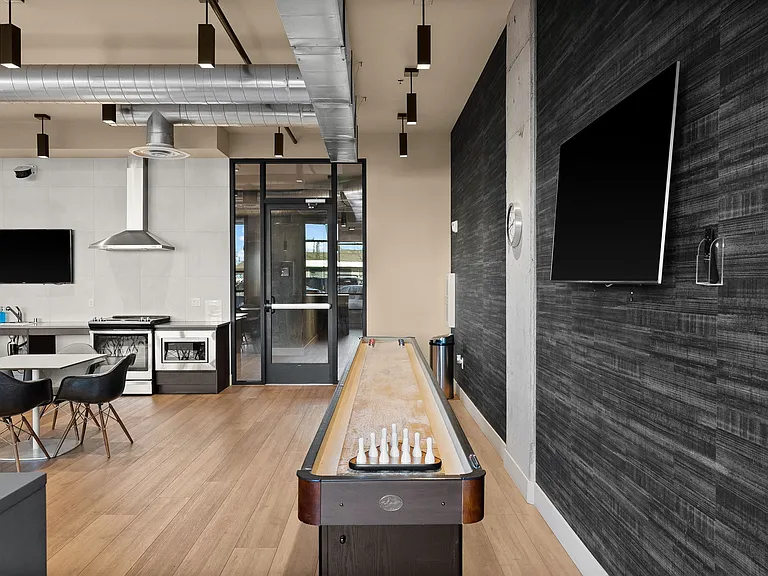 Stadium Apartments — Photo 39