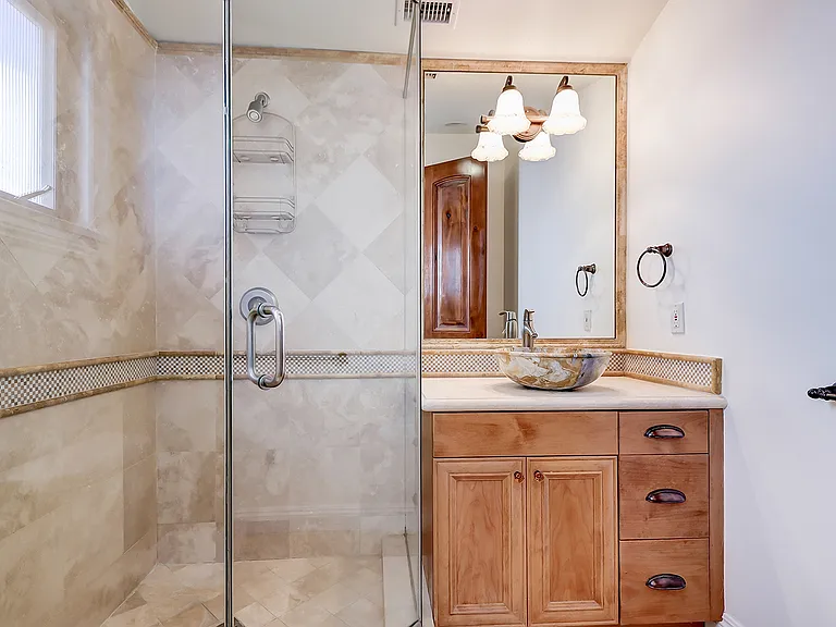 2611 Palm Ave — Photo 40