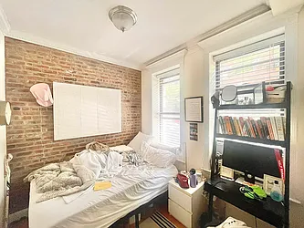 Rented by Century 21 Premier 