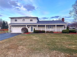 5709 Jennifer Dr W, Lockport, NY