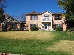 1725 Cedargate Way, Imperial, MO 63052