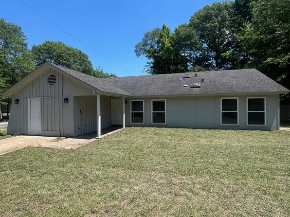 198 Wendwood Dr, Statesboro, GA 30458