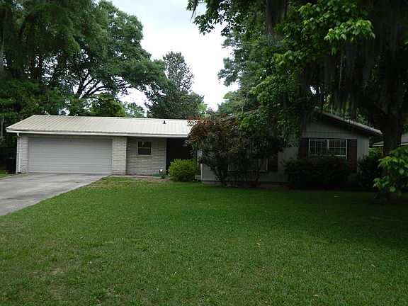 3rd image of 3238 NW 45th Ave