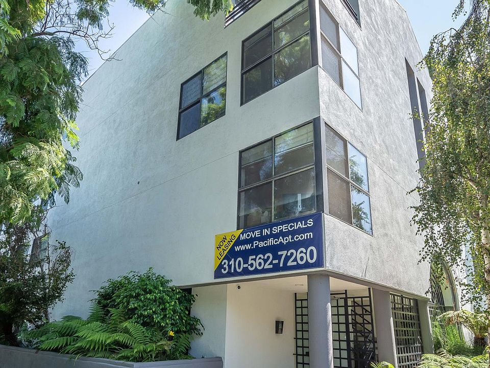 1st image of 1600 Camden Ave APT 3