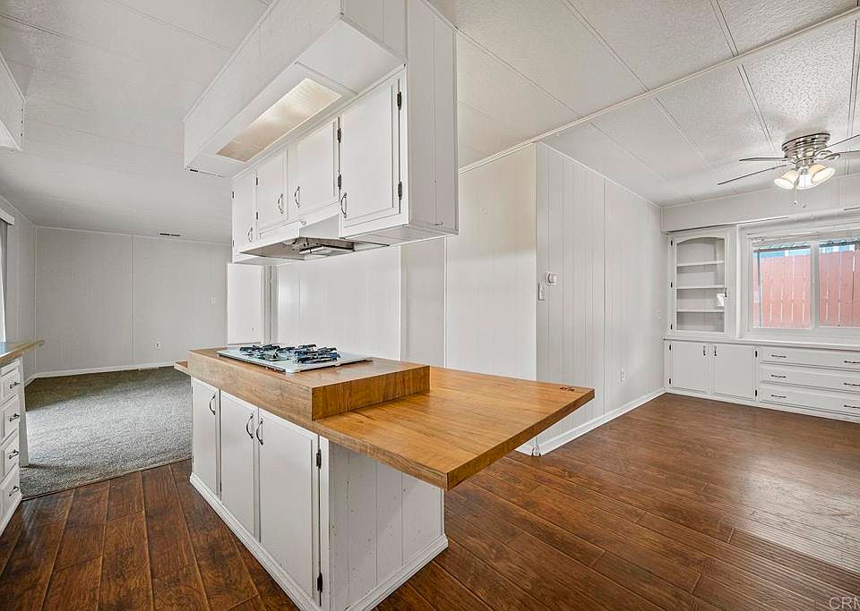 1st image of 2400 W Valley Pkwy Space 35