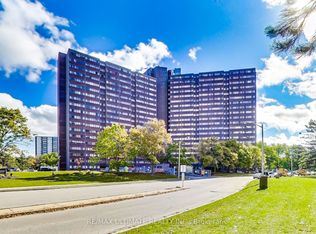 11 Wincott Dr #Penthouse 11, Toronto, ON M9R 2R9