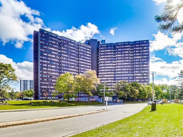 11 Wincott Dr #Penthouse 11, Toronto, ON M9R 2R9