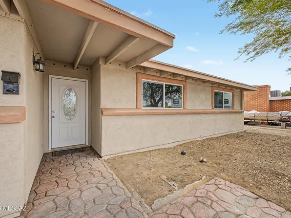 1310 W McMillan Pl, Tucson, AZ 85705