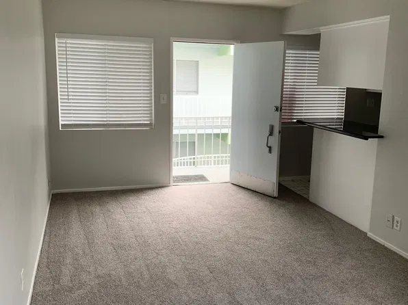 40 Nieto Ave APT 3, Long Beach, CA 90803