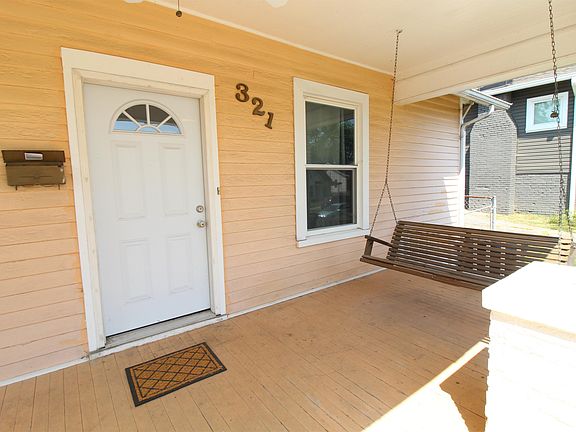 3rd image of 321 E Emerald Ave