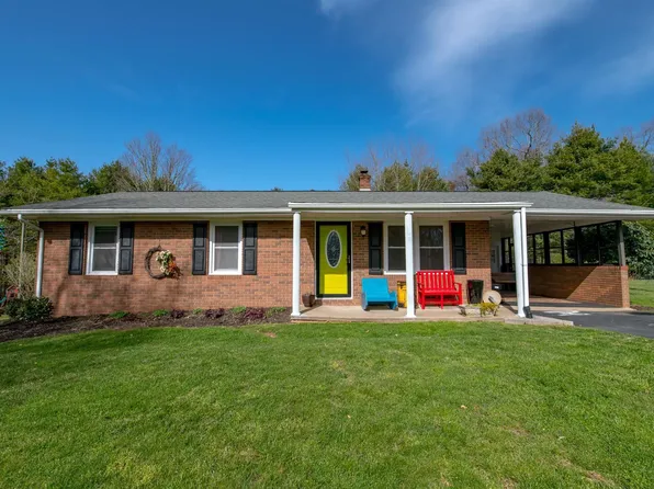 2321 Chances Creek Rd, Fancy Gap, VA 24328