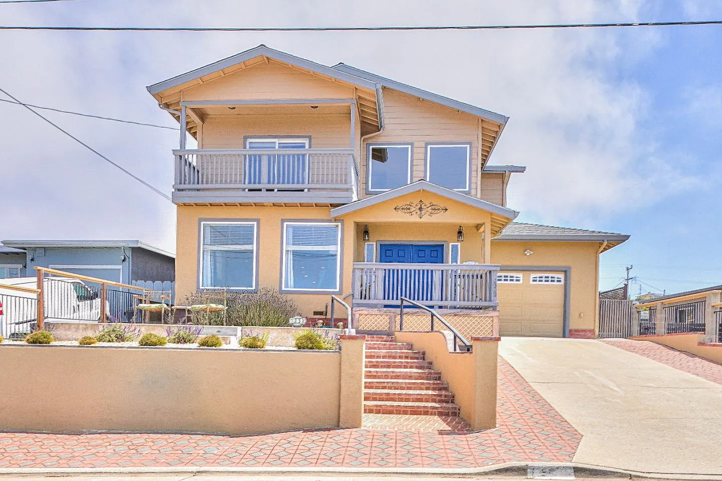 1312 Flores St photo 1
