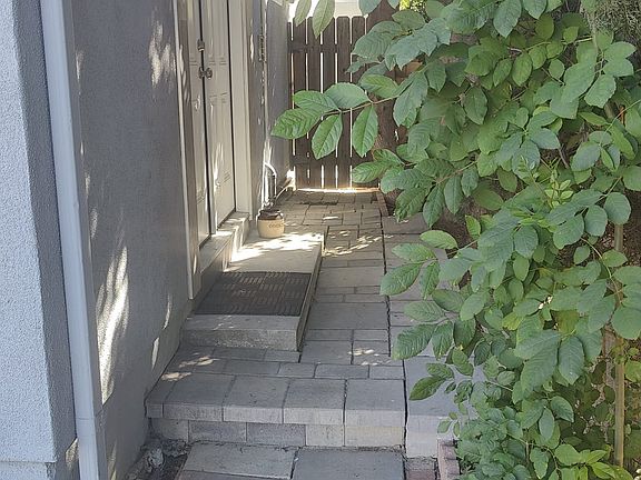 2nd image of 5892A Wheelhouse Ln