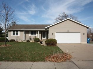 2733 Jasmine Dr, Waterloo, IA 50701