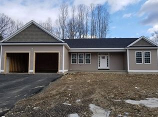 44 Magnolia Ln, Belchertown, MA 01007