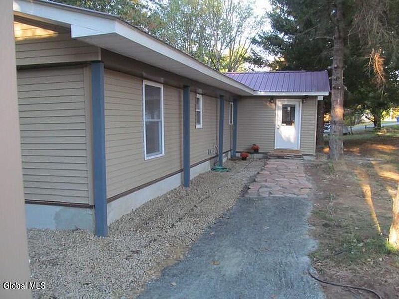 2nd image of 530 Ridge Road