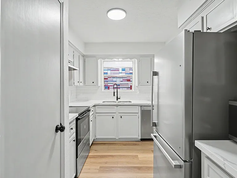 1409 S 3rd St — Photo 9