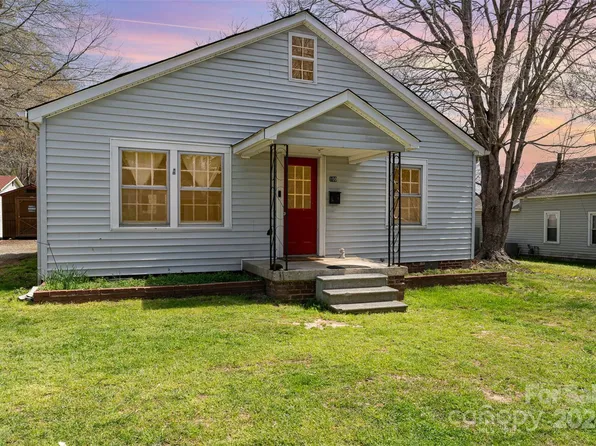 100 Bingham St, Mocksville, NC 27028
