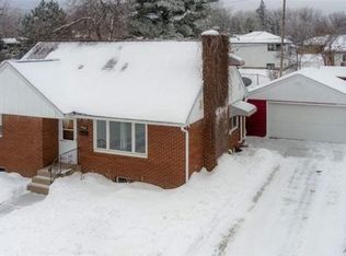 3325 Outer Dr, Hibbing, MN 55746