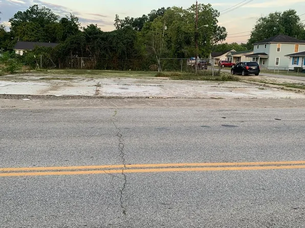 201 Robert & Mary Ave, Grayson, KY 41143