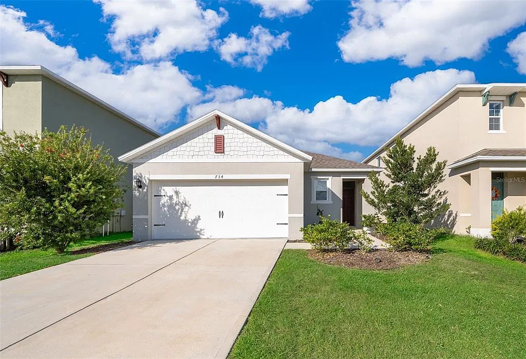 3 bed, 2.0 bath, 1516 sqft, $1,950 — Photo 1