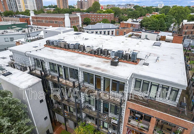 110 W Marshall St #27 — Photo 48