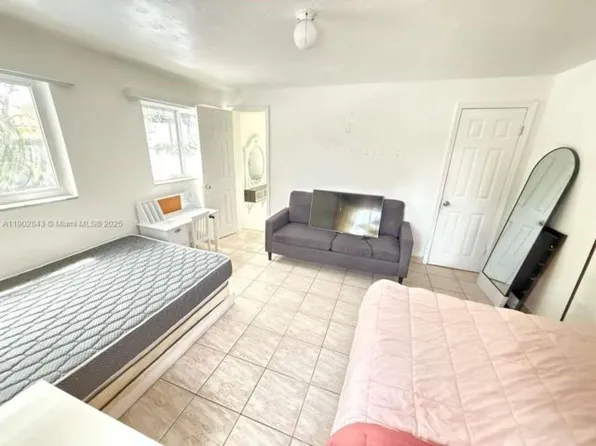 106 SE 4th Ave, Hialeah, FL 33010