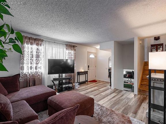 3rd image of 951 Tennessee Ave