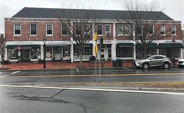 1st image of 26 Village Grn