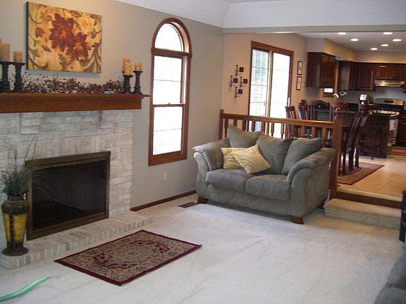 5th image of 2343 Meadowood Blvd