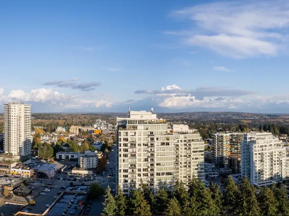 1475 Foster St #2102, White Rock, BC V4B 5L8