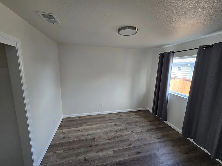15396A Edgemoor St — Photo 3