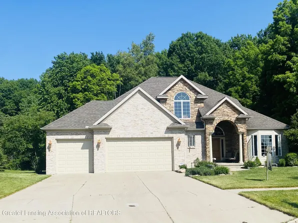 4400 Chancellor Dr, Dewitt, MI 48820
