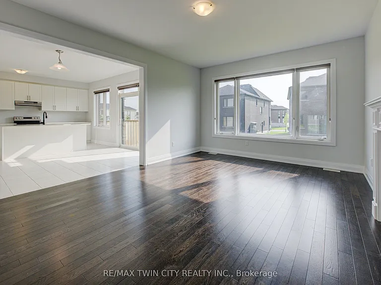 767 Queenston Blvd — Photo 10