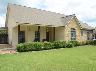 10811 Amar Dr, Conroe, TX 77303