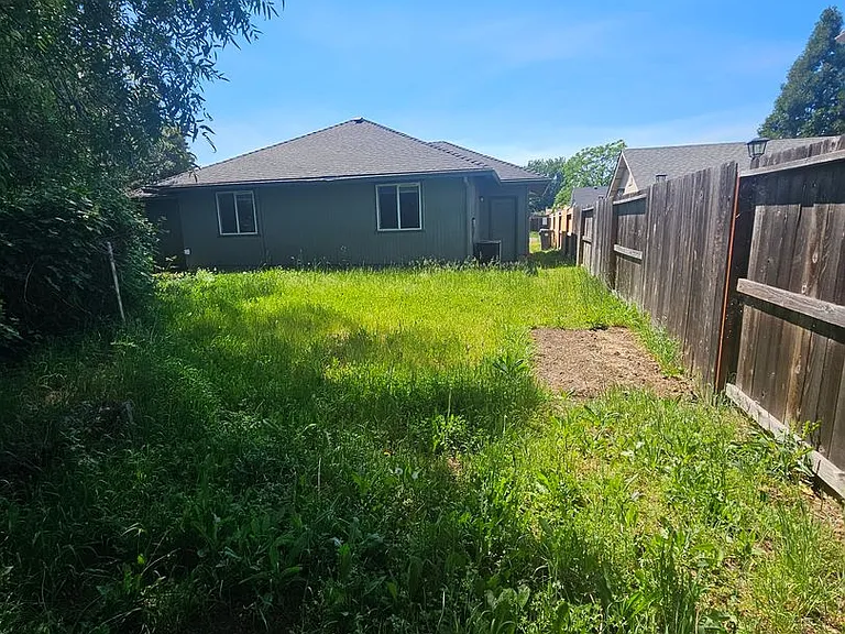 303 Garfield St — Photo 25